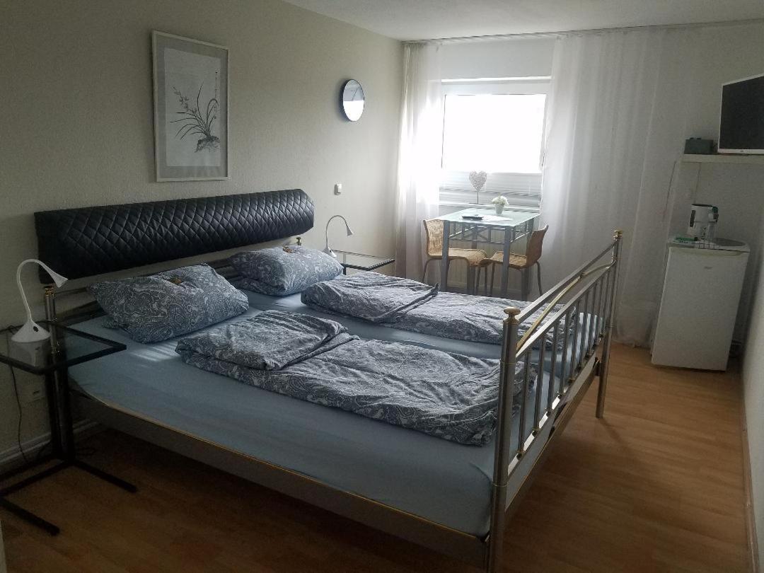 Rooming24, Kleine Pension Lubeck Bagian luar foto