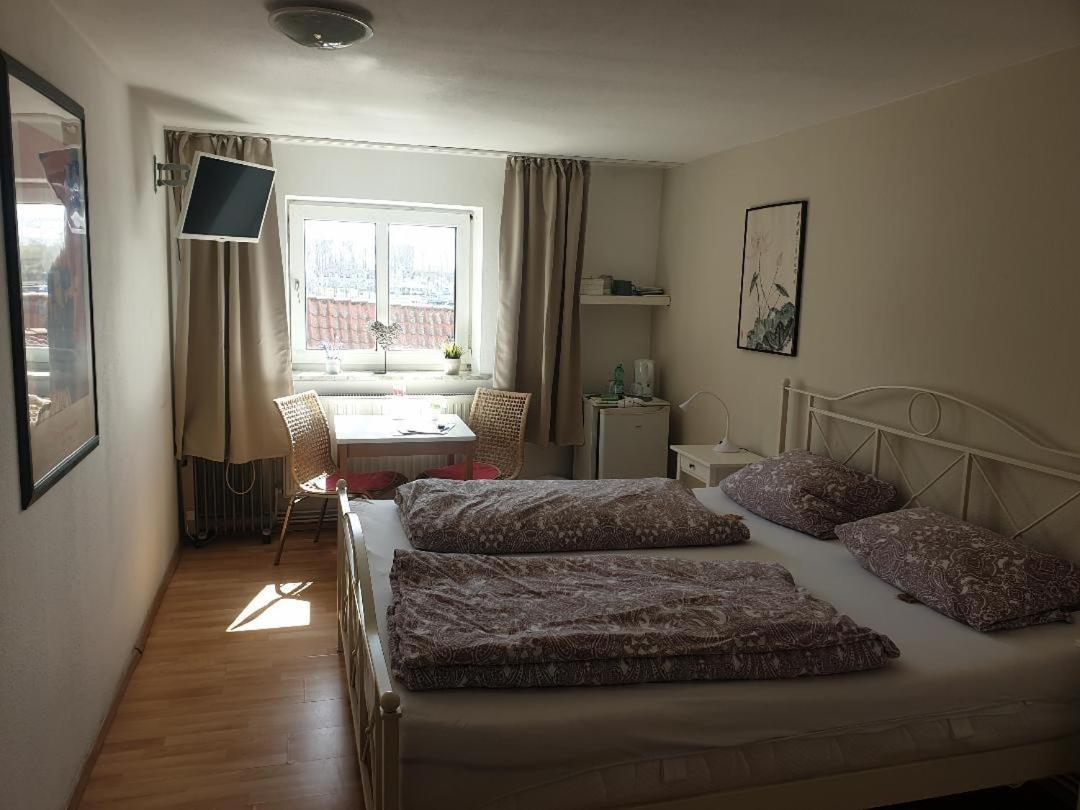 Rooming24, Kleine Pension Lubeck Bagian luar foto
