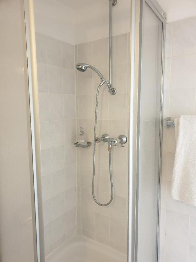 Rooming24, Kleine Pension Lubeck Bagian luar foto