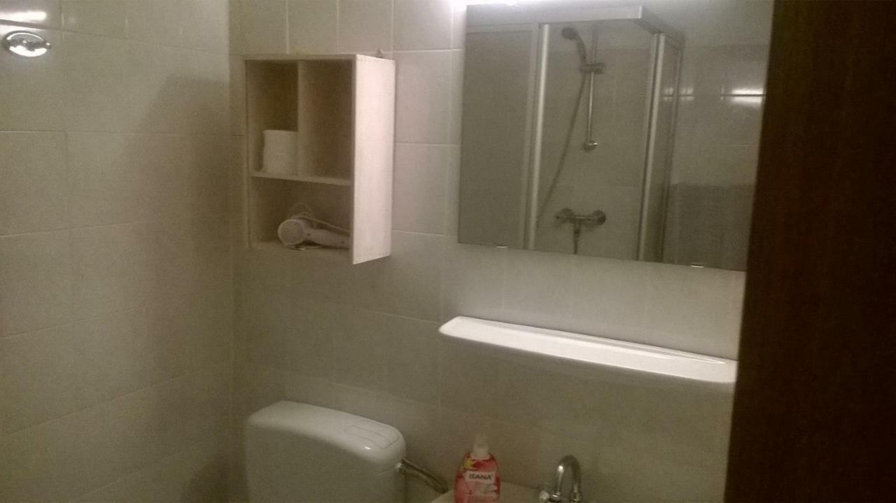 Rooming24, Kleine Pension Lubeck Bagian luar foto