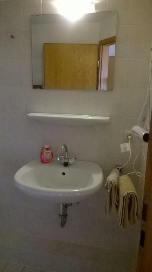 Rooming24, Kleine Pension Lubeck Bagian luar foto