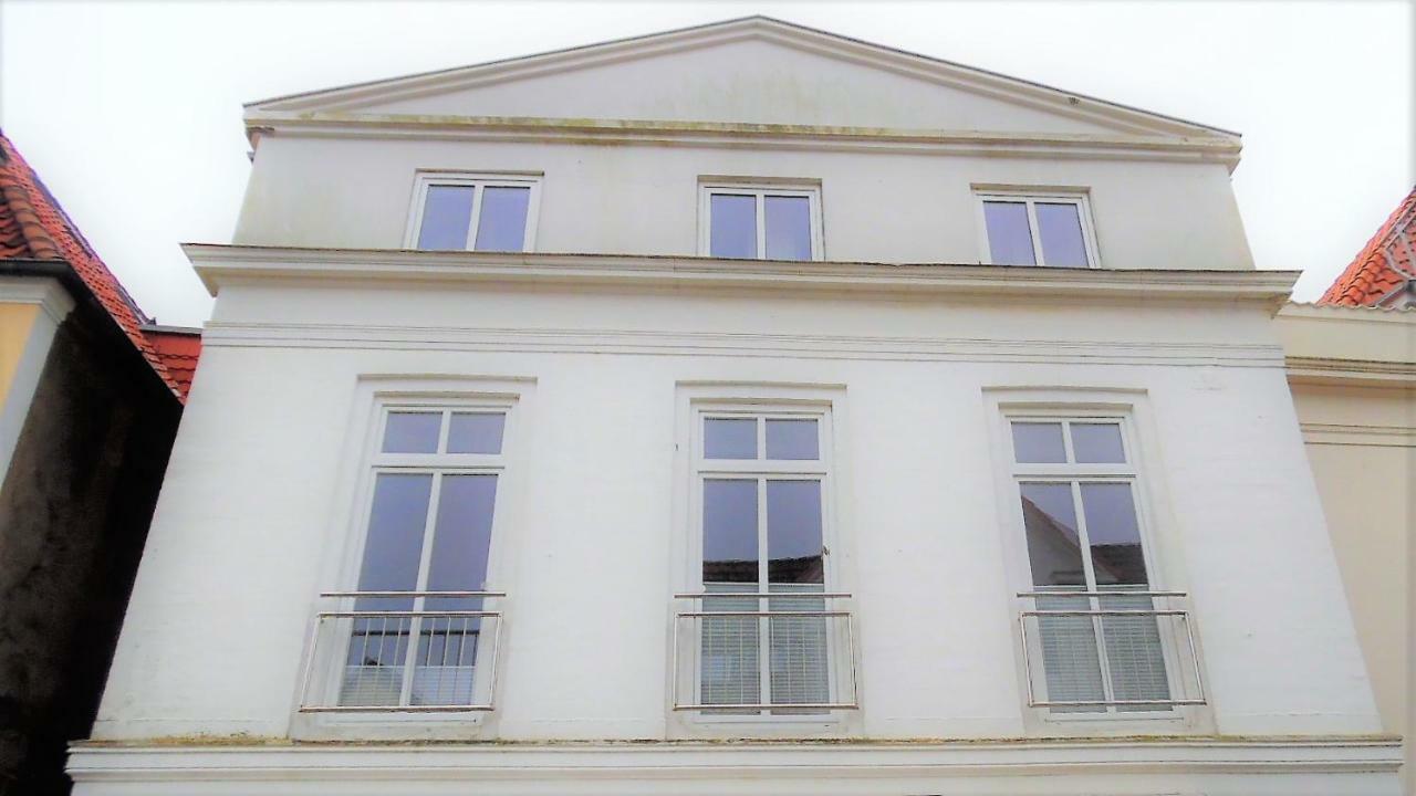 Rooming24, Kleine Pension Lubeck Bagian luar foto